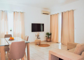 Ocean View, spacious Suite with terrace and Wi-Fi